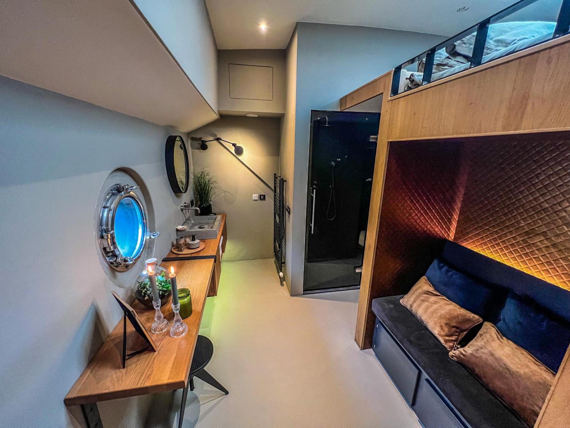 Boat & Boost Amsterdam Bed and Breakfast Exteriör bild