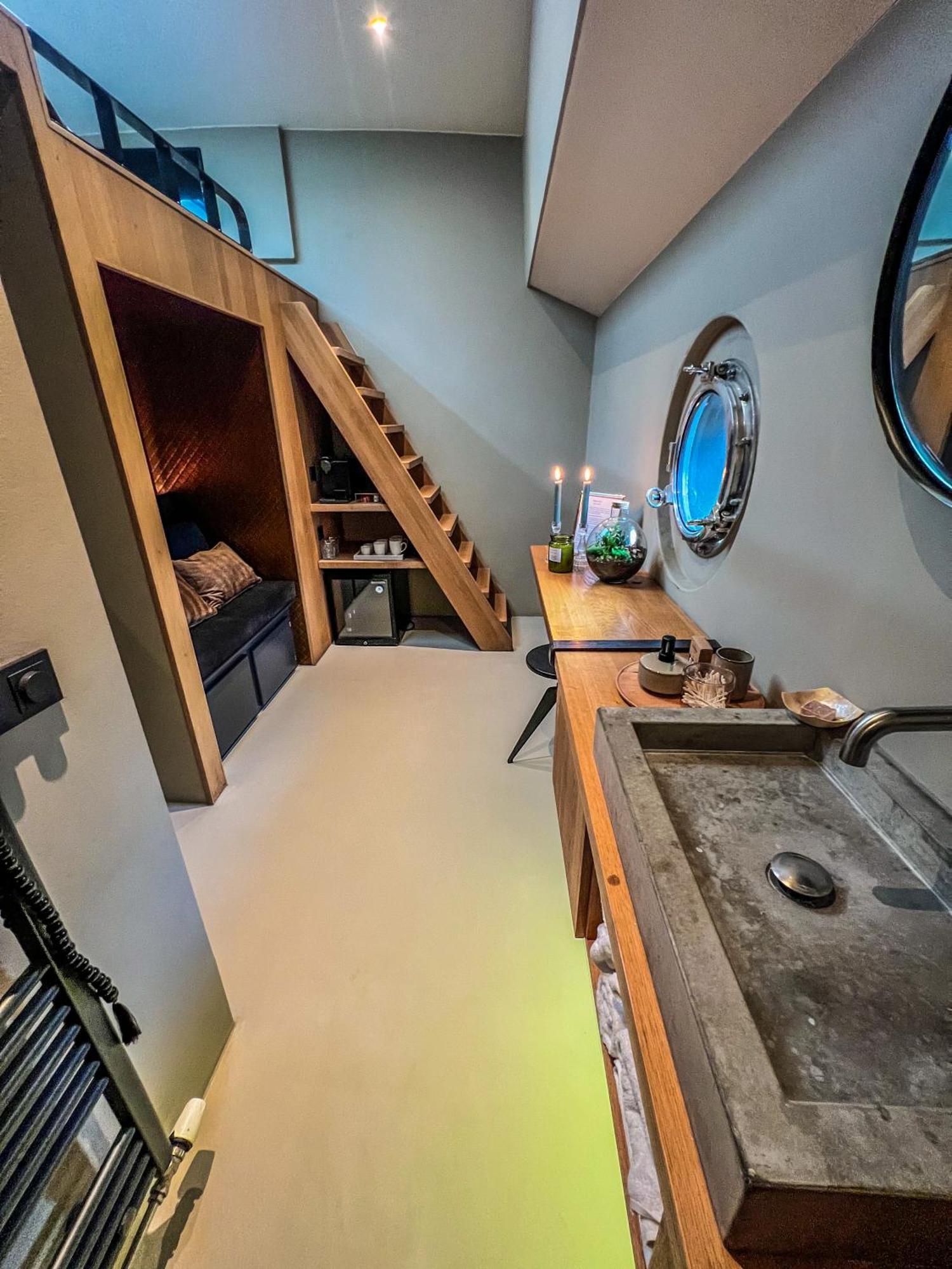 Boat & Boost Amsterdam Bed and Breakfast Exteriör bild